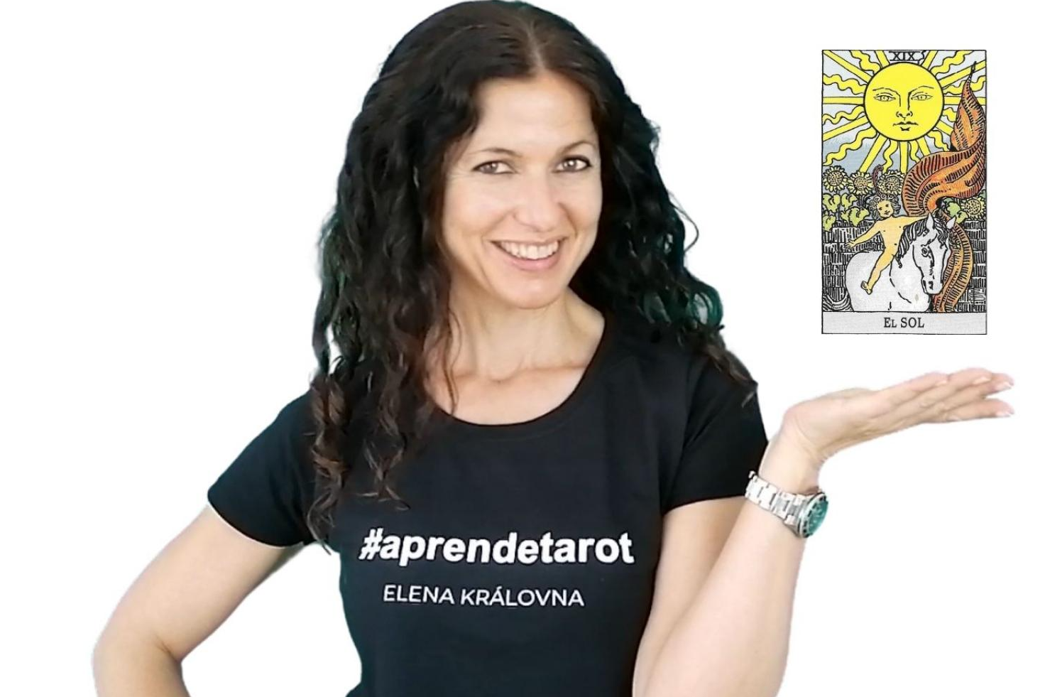 La tarotista profesional Elena Kralovna ofrece un curso online completo de Tarot