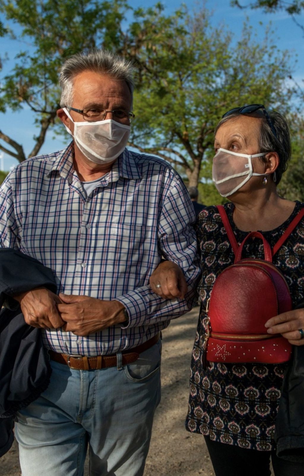 Foto de Pareja utilizando EMOTION.