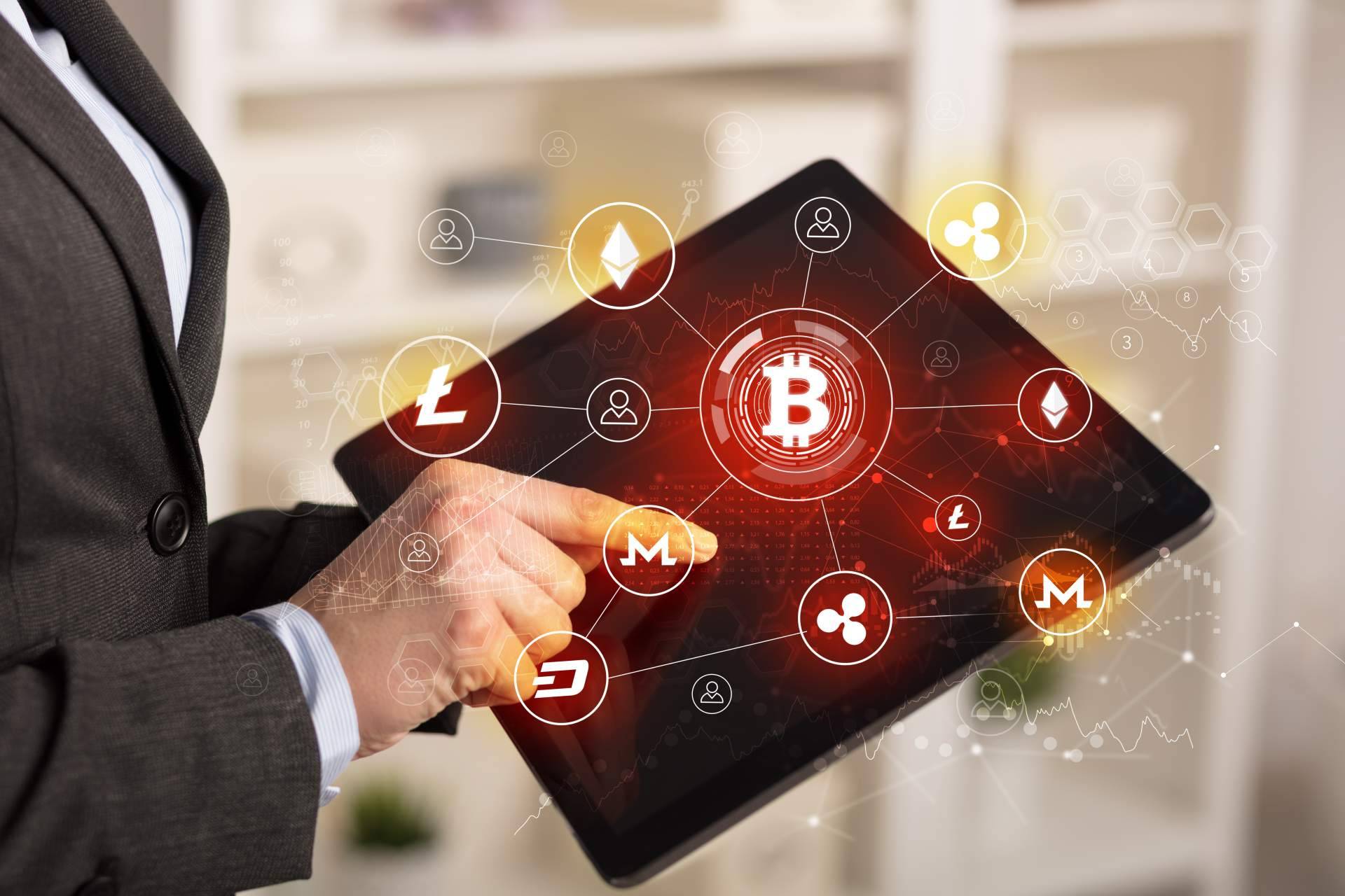 Mediante la aplicación Royal Q, es posible hacer trading de criptomonedas automático