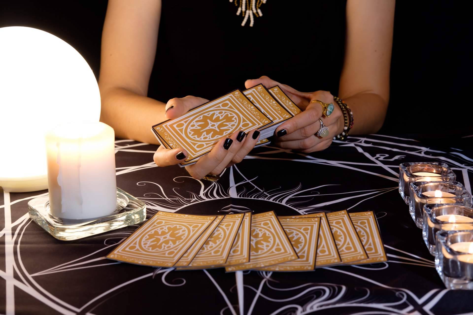 Tarot 10 euros 30 minutos, la oferta de Tarot 5 por 15