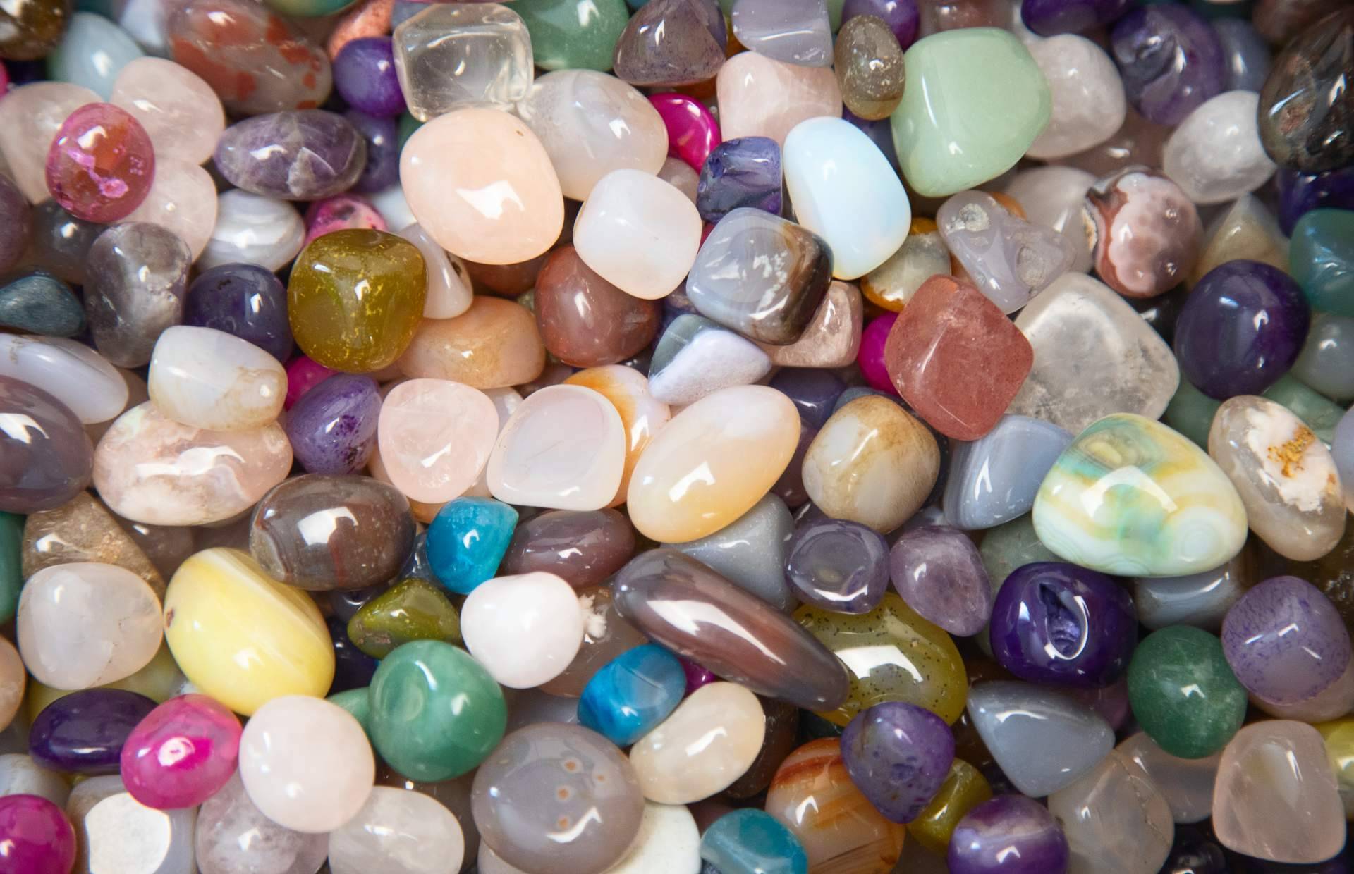 Soy Esencia expone la aplicación de las piedras energéticas en terapias o la vida diaria