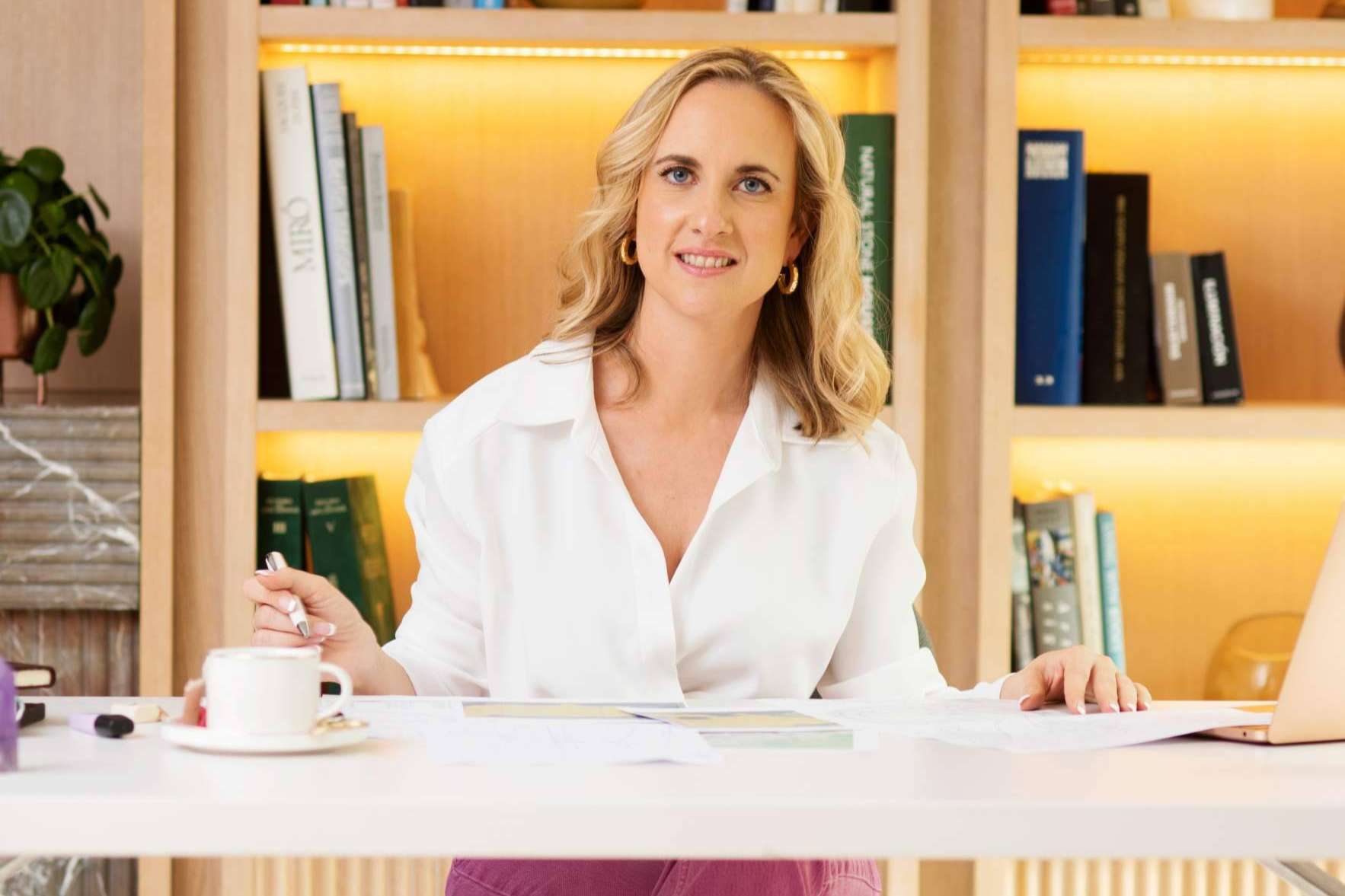Información detallada del futuro de un individuo, con Cristina Jové