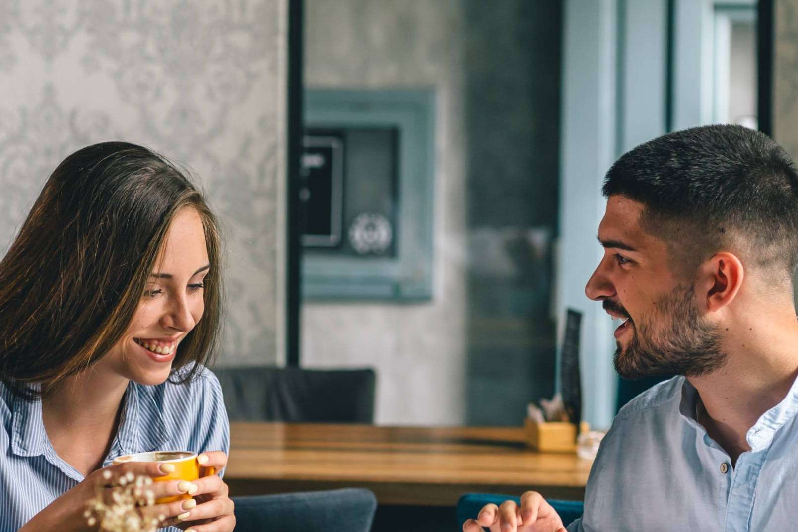 Speed dating en Barcelona con dinámicas de juego, perfecto para conocer gente este San Valentín