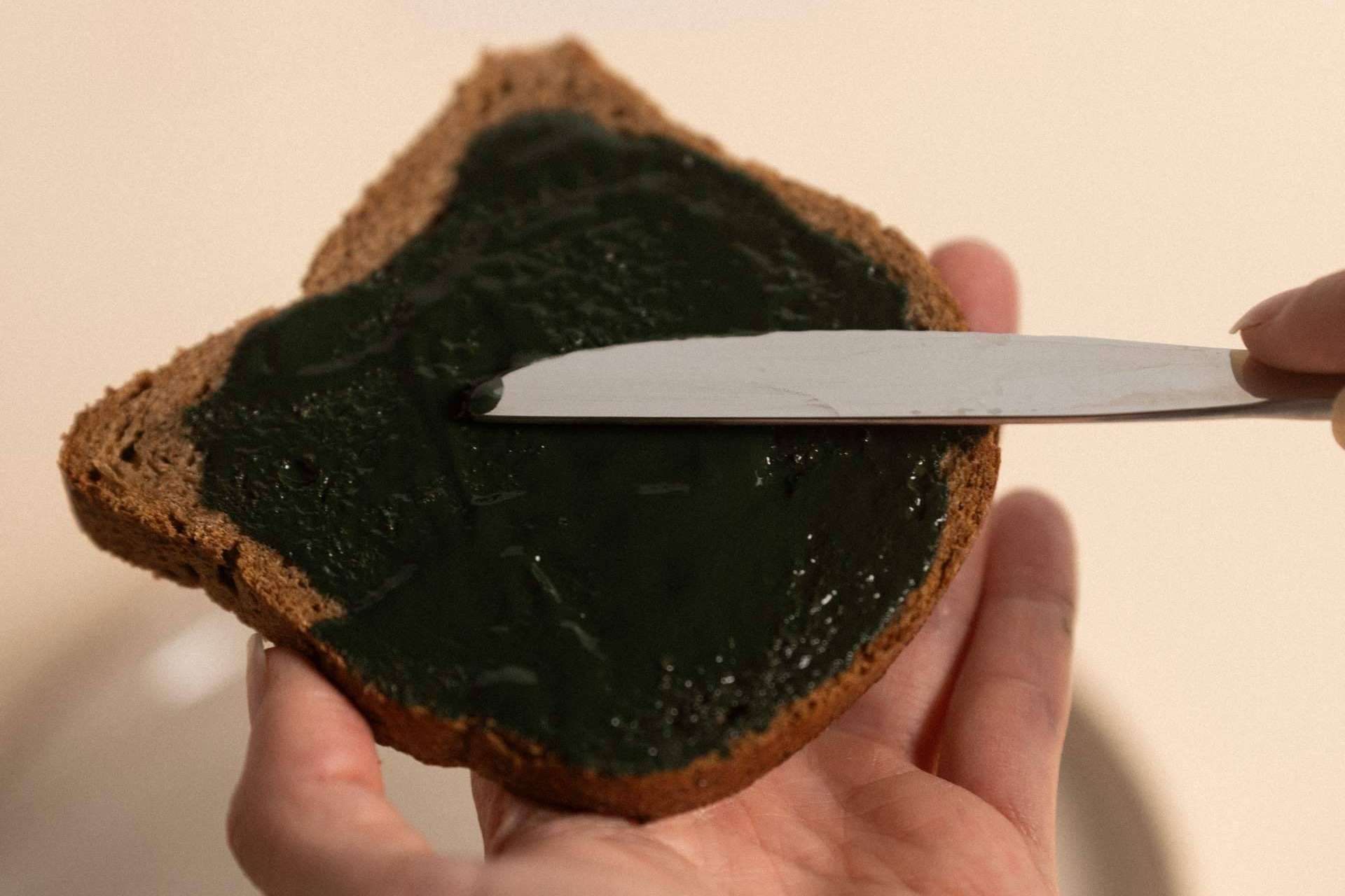 Energía, piel y defensa natural; así actúa la espirulina fresca de Blauver en verano
