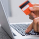 Audífonos baratos y productos milagro; cómo distinguir un audífono sanitario real de un amplificador y evitar fraudes