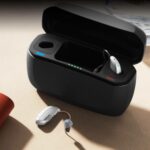 Audífonos recargables; una solución práctica y sostenible