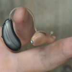 Probar antes de comprar; un mes de adaptación para elegir el audífono adecuado